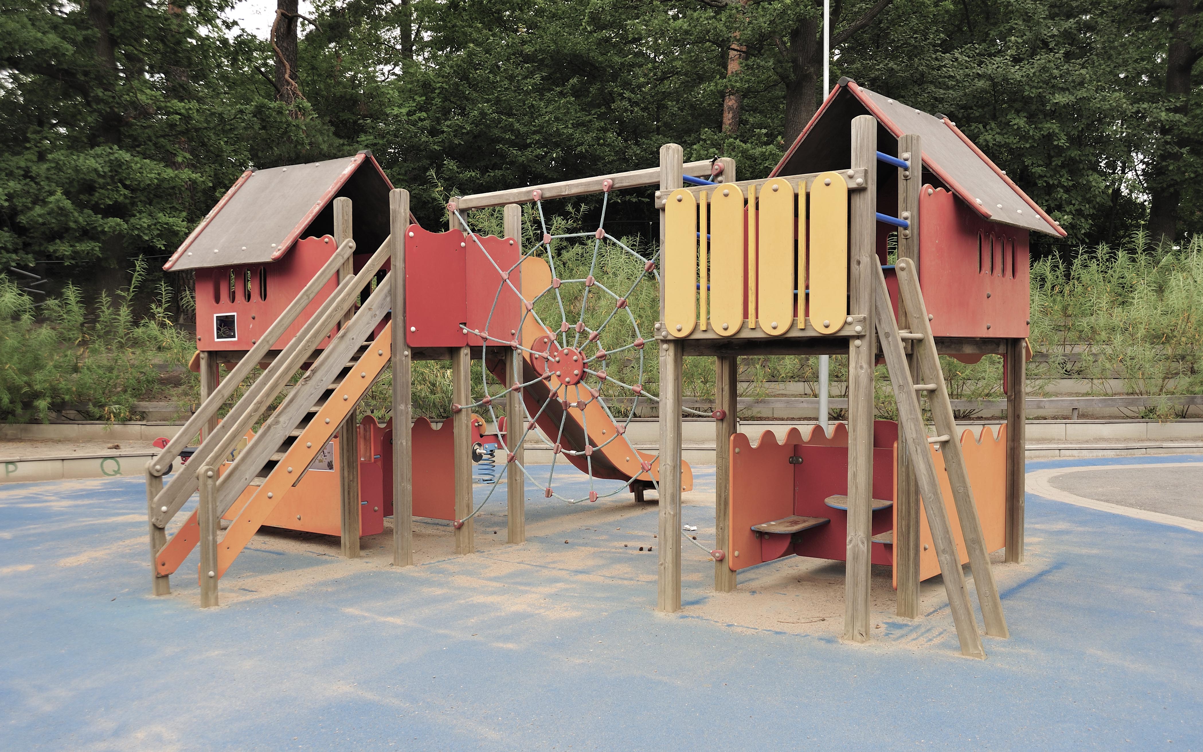 Lekplats i trä
